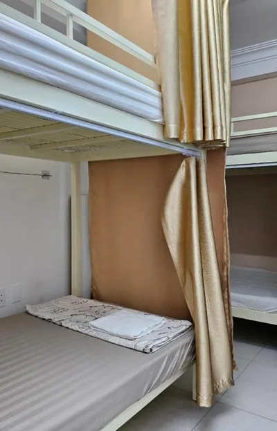 6人混合间 — Khoi Hostel